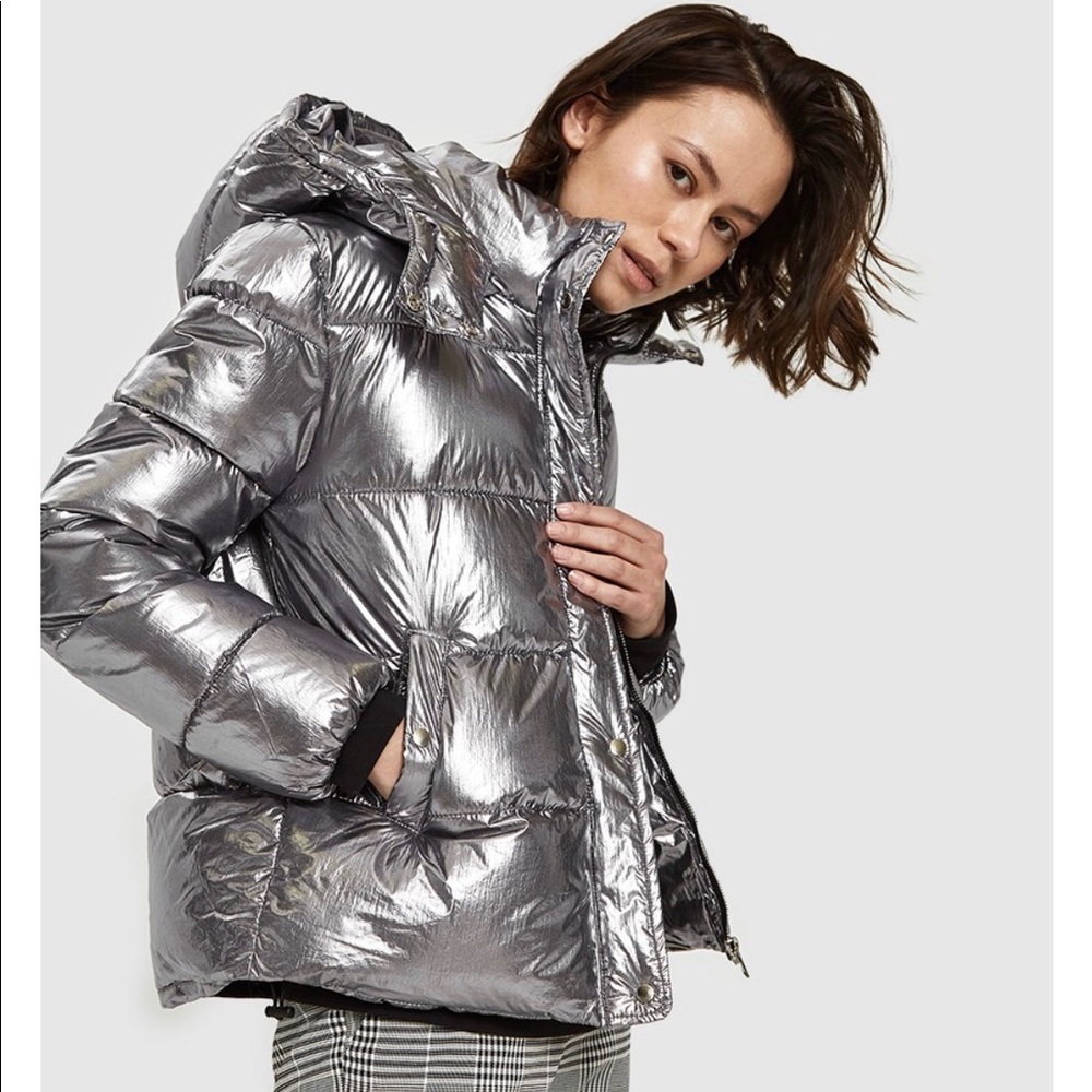 Stelen Stella puffer Coat in silver size small
